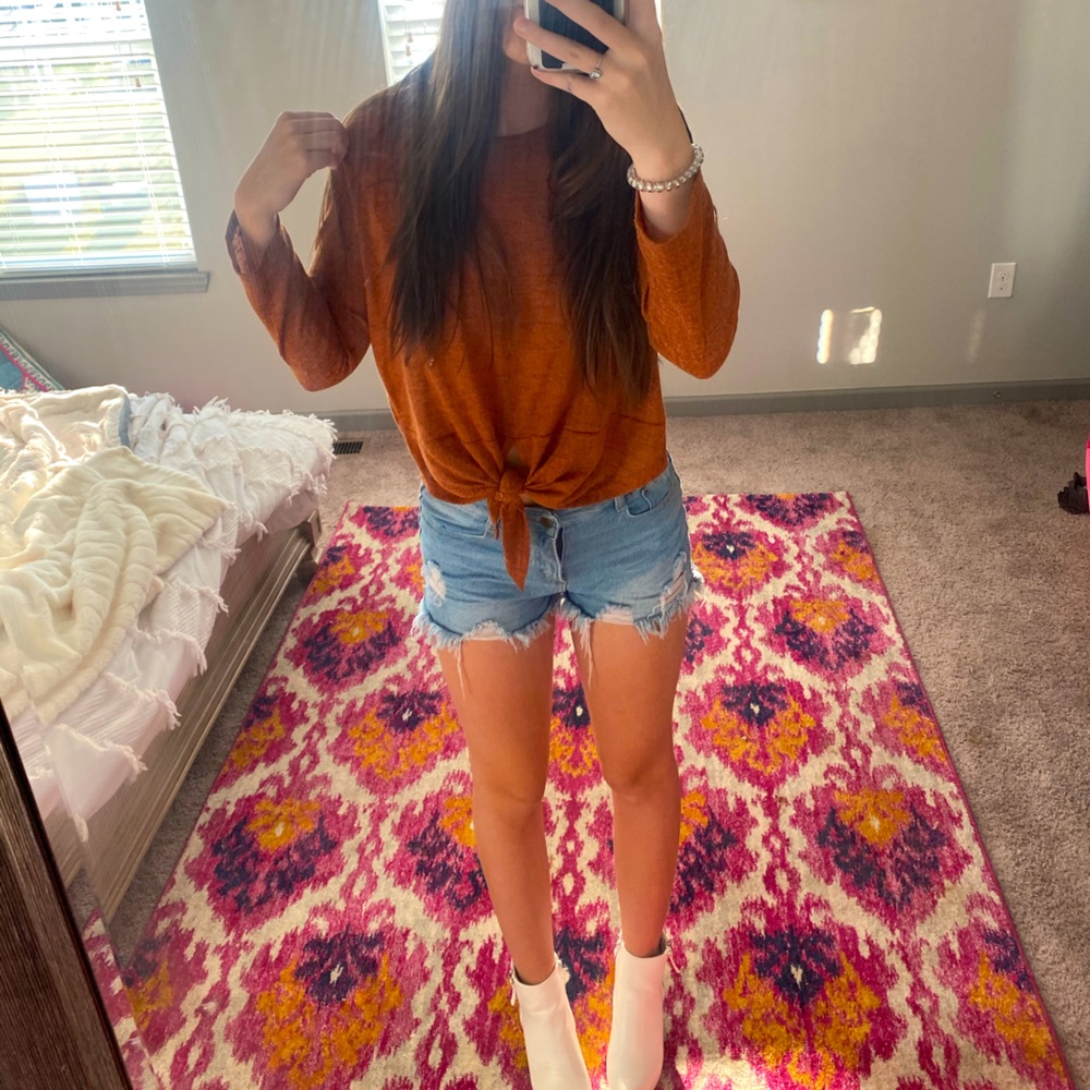 Orange long sleeve knot top - M